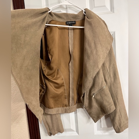 Rampage: Brown Faux Suede Asymmetrical Zipper Moto Jacket. Size S - Picture 7 of 7